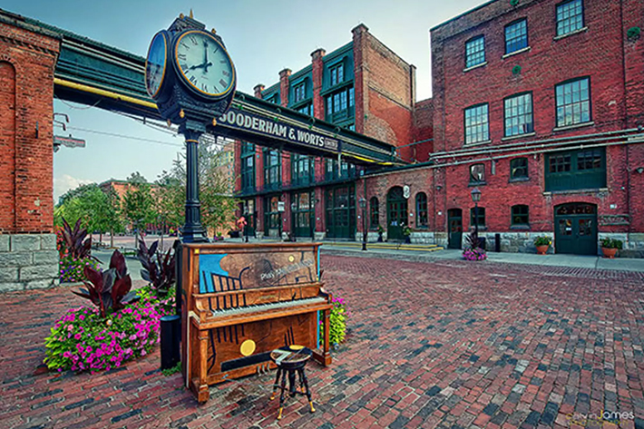 Live Music @ The Distillery District